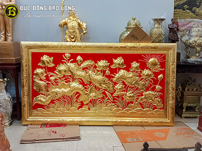 Tranh Hoa Sen Khung Liền Đồng Dát Vàng 9999 Khổ 1m97 x 1m07