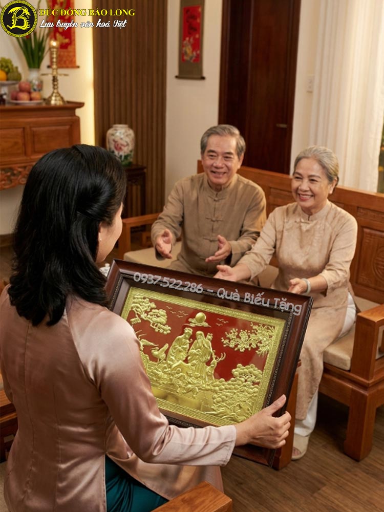 Tranh đồng mừng thọ cụ ông cụ bà không chỉ đơn thuần là món đồ quà tặng mà còn mang nhiều ý nghĩa cùng giá trị đạo lý