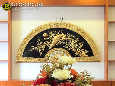 tranh quat cong mai bang dong 2m15 ma vang 2