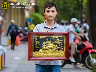 Tranh Thuận Buồm Xuôi Gió Bằng Đồng 38cm x 54cm Dát Vàng 9999
