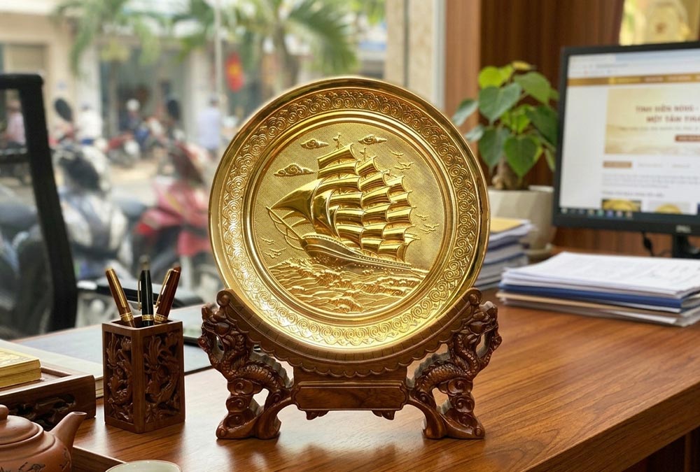 Quà Tặng Đĩa Thuận Buồm Xuôi Gió Bằng Đồng Mạ Vàng ĐK 19cm