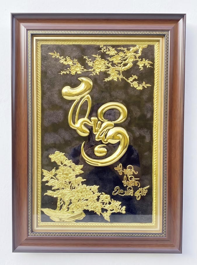 Tranh chữ Thuận bằng đồng khổ dọc 38cm x 54cm