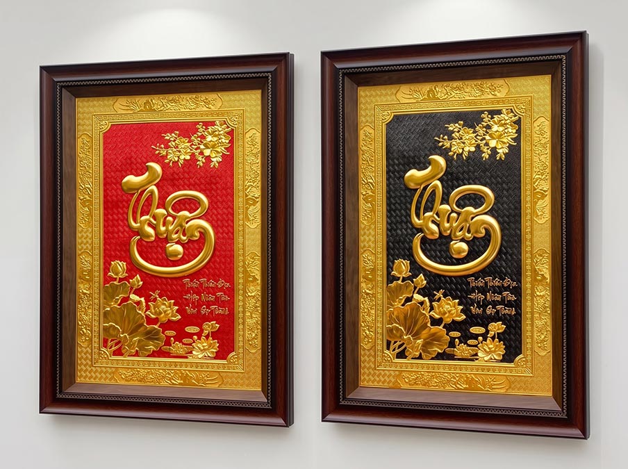 Tranh chữ Thuận sen mai phú quý bằng đồng dát vàng khổ 50x70