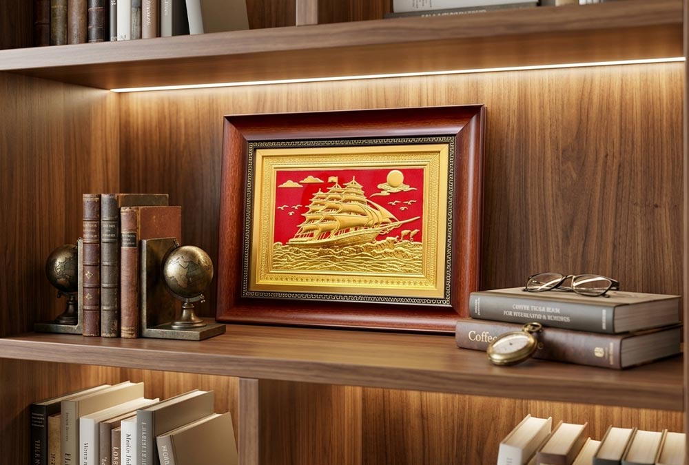  Tranh Thuận Buồm Xuôi Gió Bằng Đồng Dát Vàng khổ 28cm x 35cm