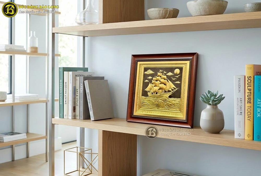 Quà Tặng Tranh Thuận Buồm Xuôi Gió Bằng Đồng khổ vuông 28cm và 40cm