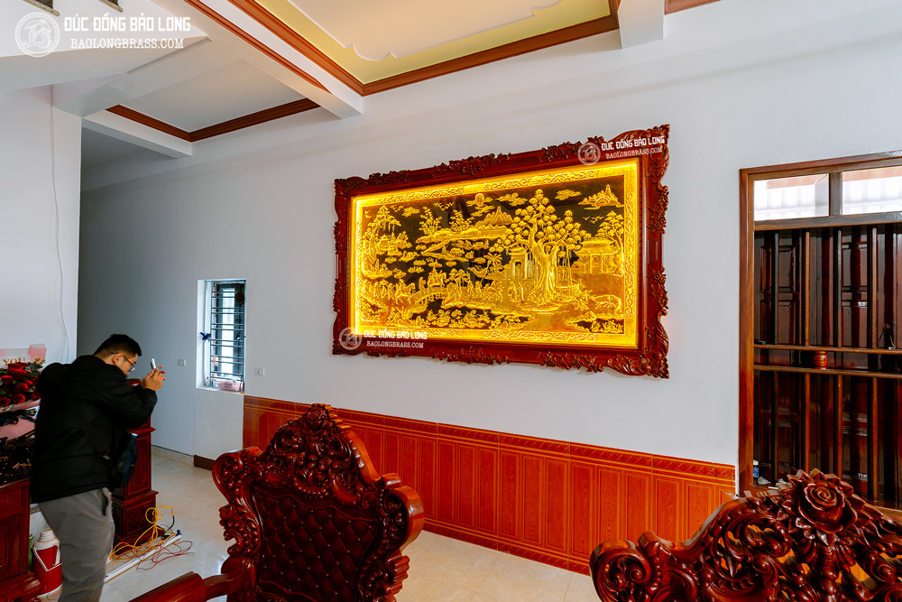 tranh vinh quy bái tổ bằng đồng khung gỗ gõ 2m62 x 1m55