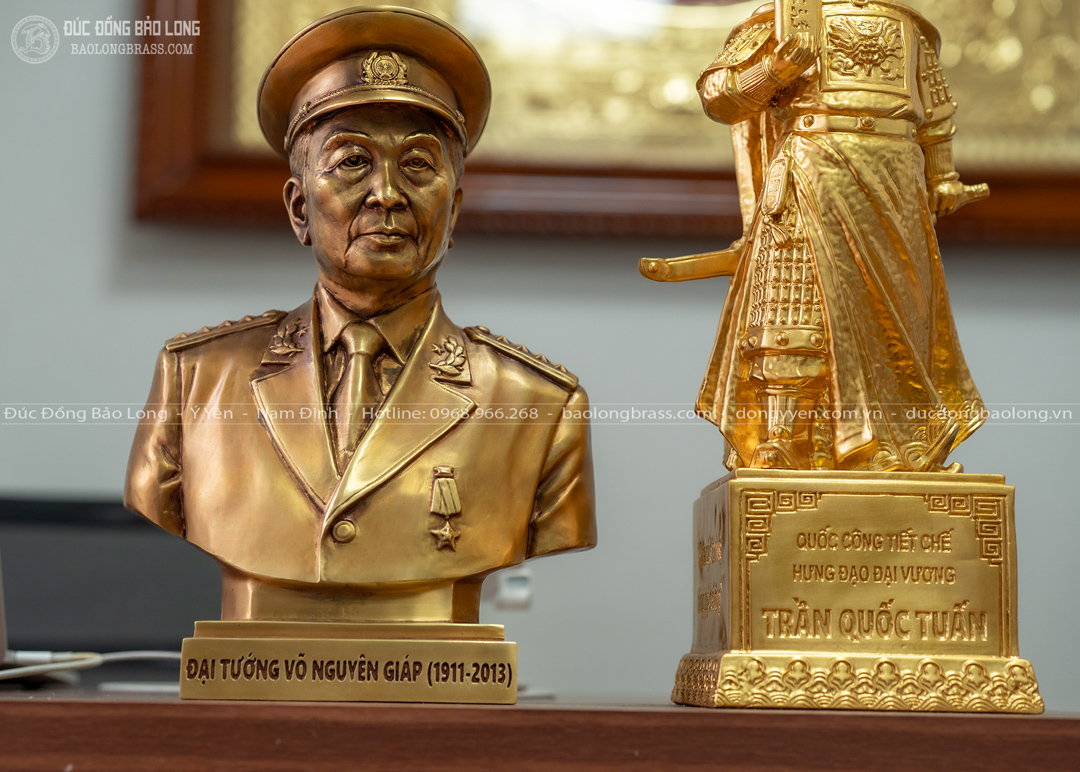 Tượng Đại Tướng Võ Nguyễn Giáp Bằng Đồng Màu Trầm Giả Cổ Cao 30Cm