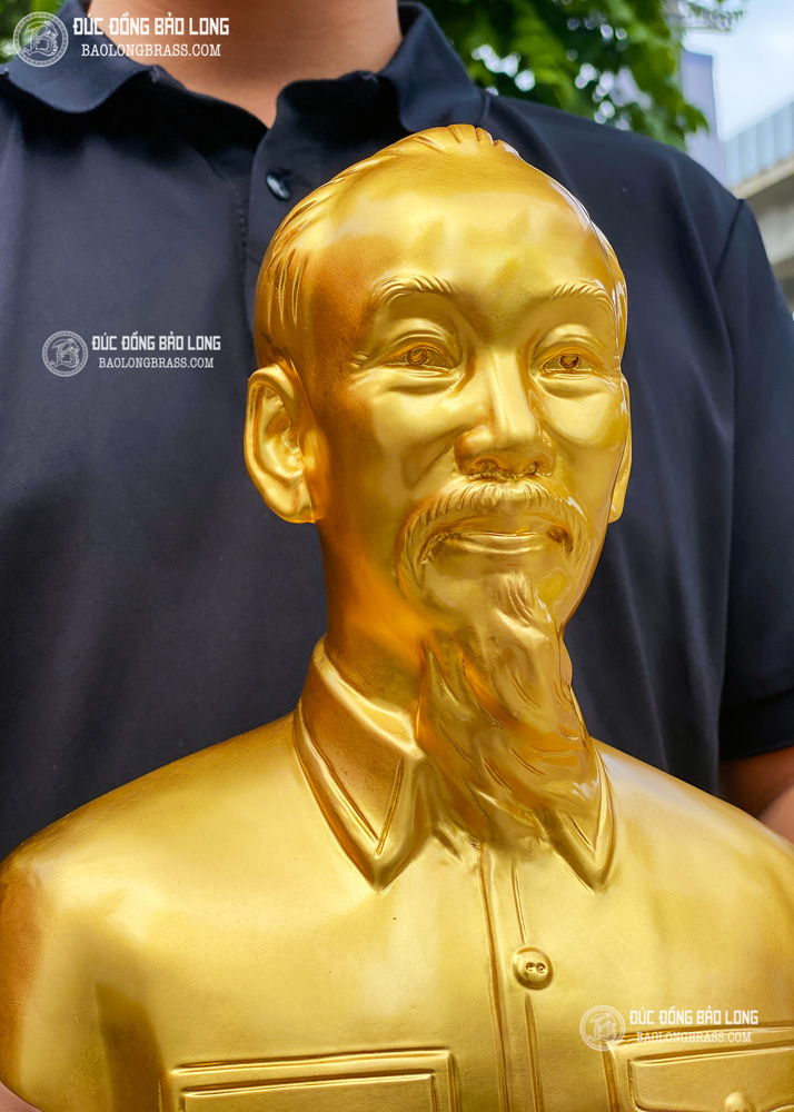tượng Bác Hồ đế hoa sen 30cm bằng đồng Dát vàng
