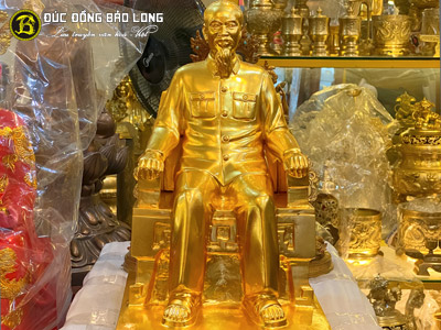 Tượng Bác Hồ Ngồi Ghế Ngai Bằng Đồng Đỏ Cao 42cm Dát Vàng 9999