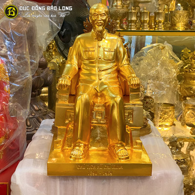 Tượng Bác Hồ Ngồi Ngai Bằng Đồng Đỏ Dát Vàng 9999 Cao 42cm