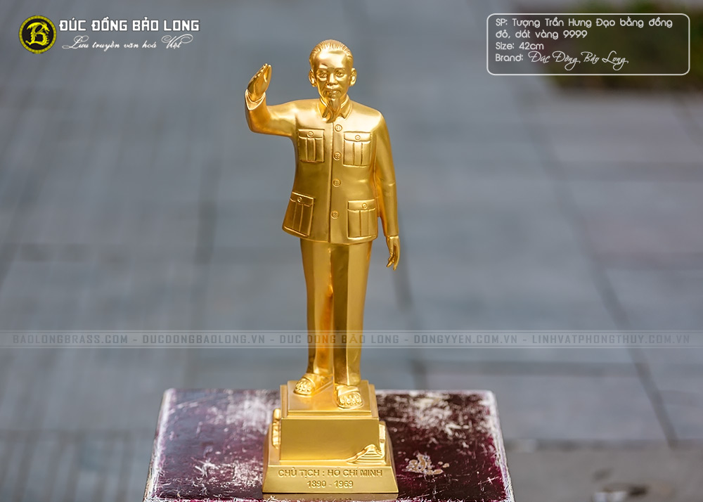 tượng bác hồ vẫy tay chào bằng đồng dát vàng 9999 cao 48cm