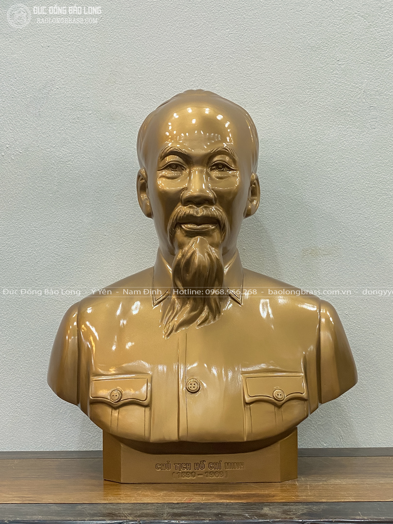 tượng Bác Hồ bán thân bằng đồng đỏ cao 56cm màu mộc