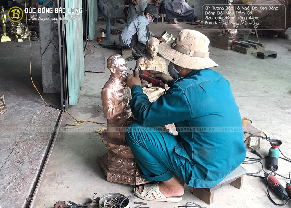 tuong dong bac ho co nho