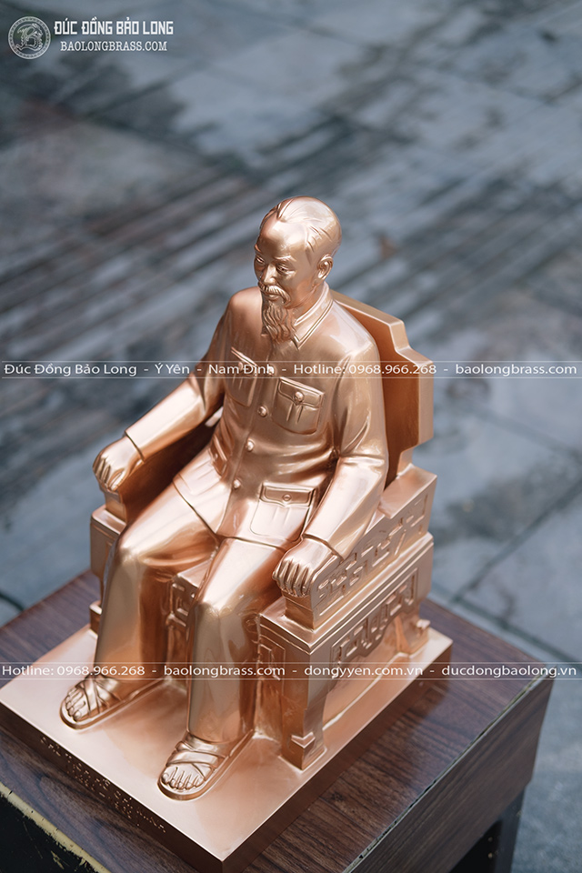 Tượng Bác Hồ ngồi ghế ngai bằng đồng đỏ cao 42cm