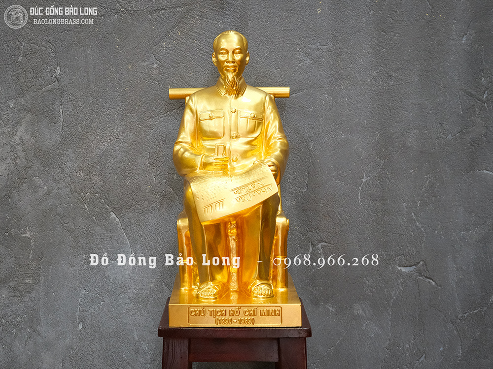 Tượng Bác Hồ Ngồi Đọc Báo Nhân Dân Cao 50cm Dát Vàng