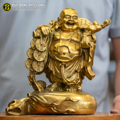 Tượng Phật Di Lặc Đứng Trên Bị Cõng Vàng Bằng Đồng
