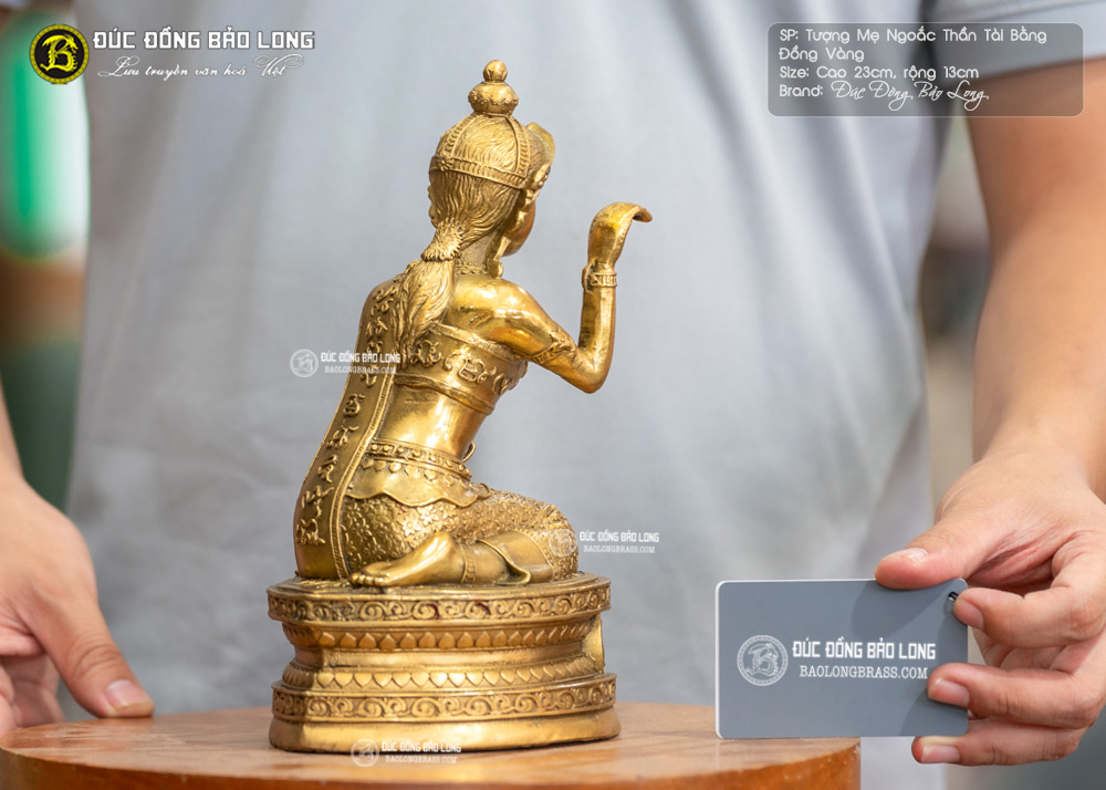 tượng Mẹ Ngoắc Thần Tài bằng đồng cao 23cm