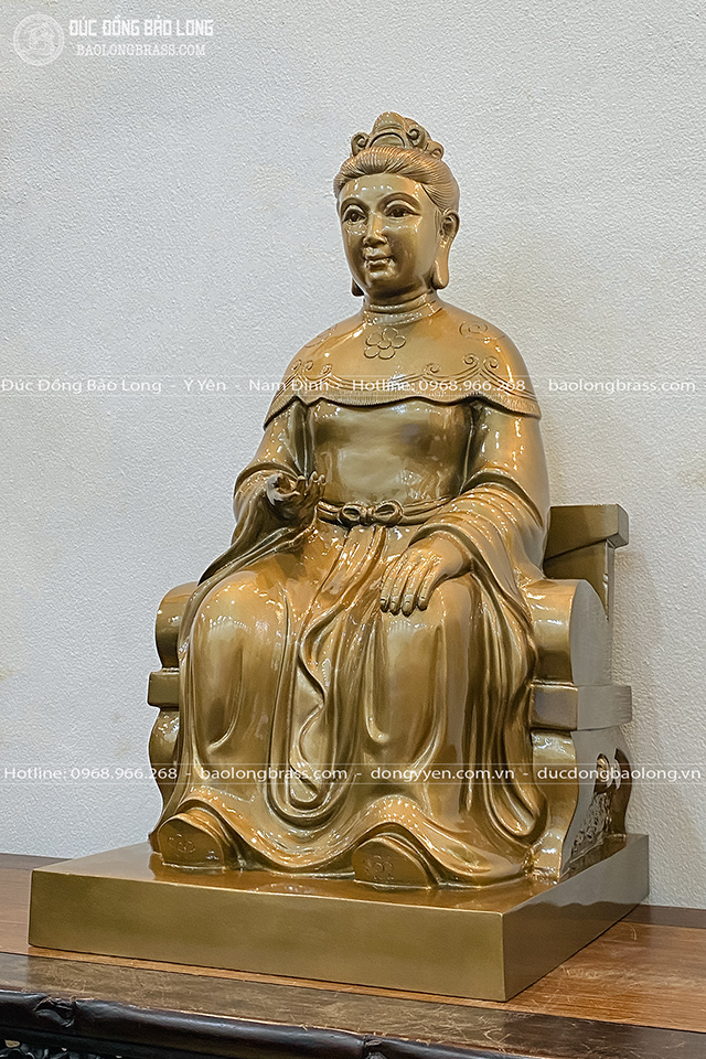 Tượng Thánh Mẫu Linh Sơn bằng đồng đỏ cao 61cm