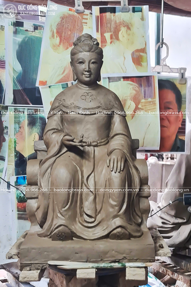 Tượng Thánh Mẫu Linh Sơn bằng đồng đỏ cao 61cm