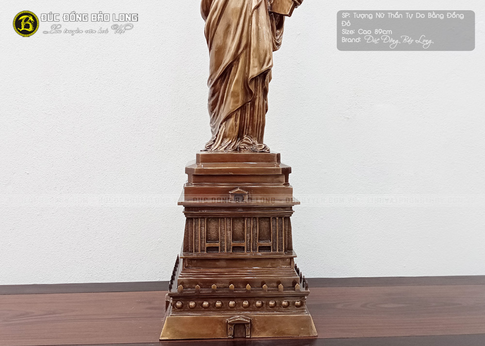 tượng Nữ Thần Tự Do bằng đồng đỏ cao 89cm