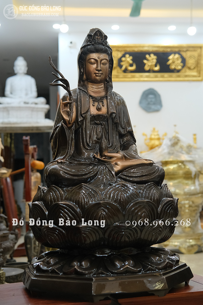 Tượng đồng Quan Âm Bồ Tát ngồi đài sen màu trầm cổ cao 81cm