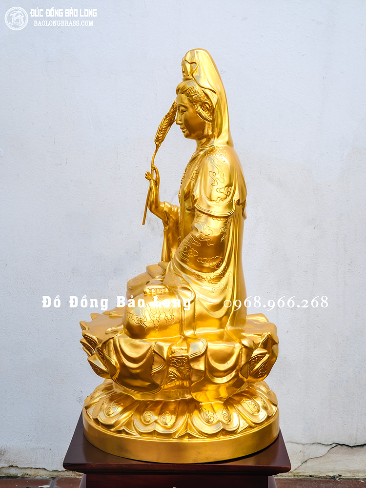 Tượng Phật Bà Quan Âm cầm nhành liễu bằng đồng dát vàng 24K cao 61cm