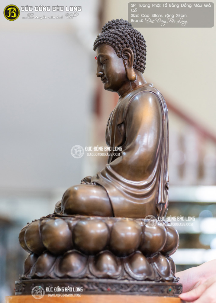 tượng Đức Phật Thích Ca bằng đồng cao 48cm màu trầm cổ