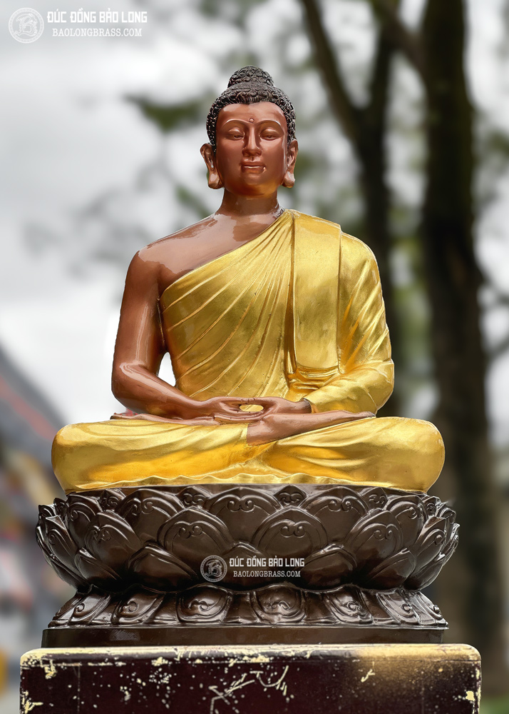 tượng Phật Thích Ca bằng đồng dát vàng y áo cao 62cm