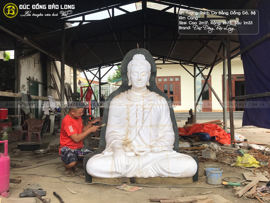 tượng Phật Thích Ca ngồi bệ Kim Cang