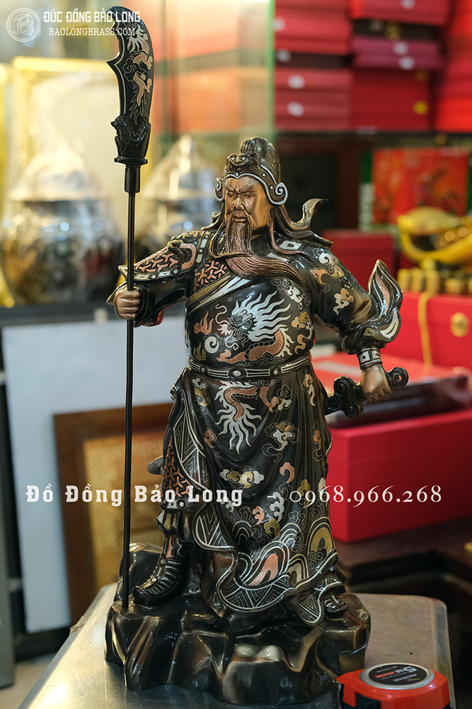 Tượng Đồng Quan Công Đứng Chống Đao Khảm Tam Khí Cao 42Cm