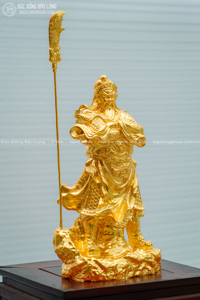 tượng quan công đứng khoanh tay bằng đồng cao 48cm dát vàng