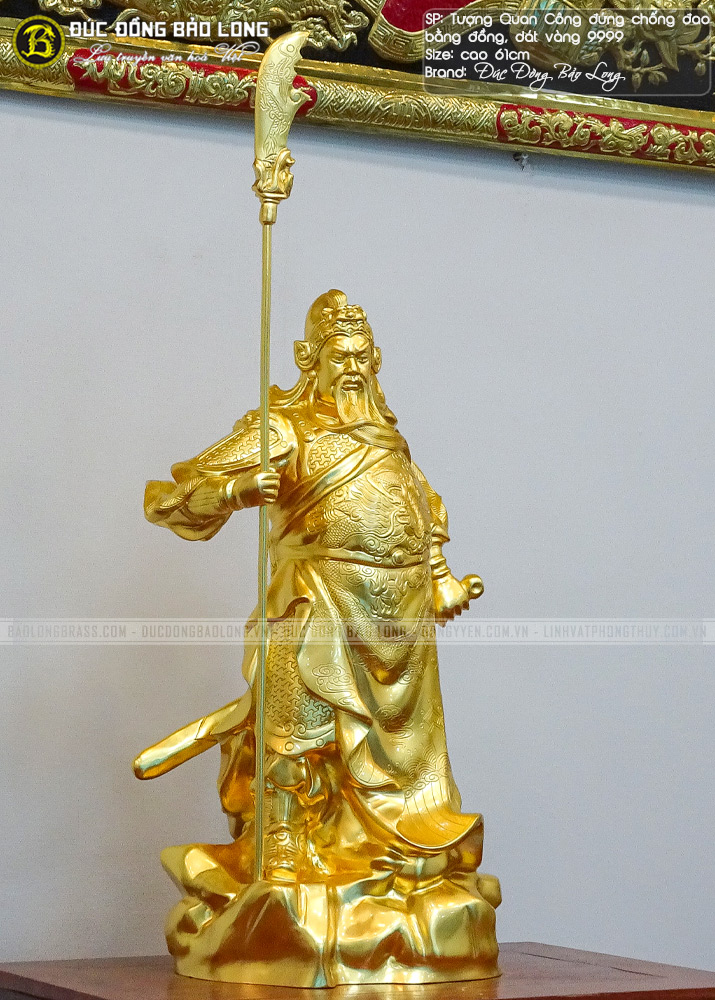 Tượng Quan Công Đứng Chống Đao Bằng Đồng Cao 61cm Dát Vàng 4 tượng quan công đứng chống đao bằng đồng catut cao 61cm dát vàng 9999