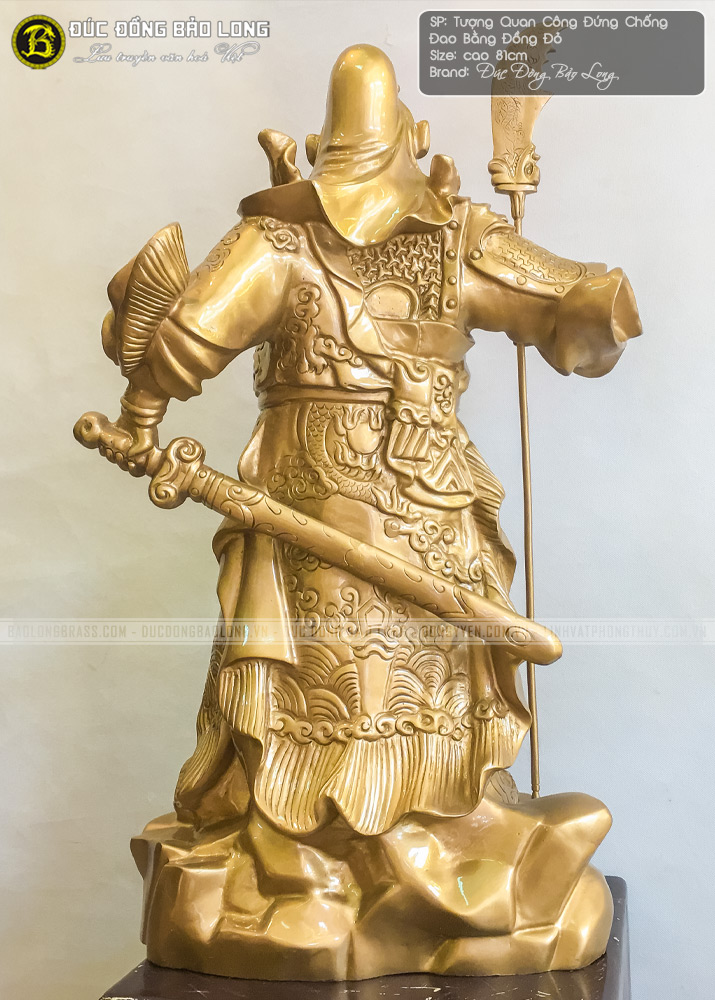 tượng Quan Công đứng chống đao bằng đồng đỏ cao 81cm