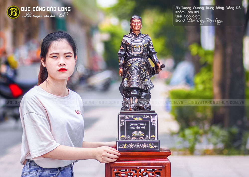 tượng Vua Quang Trung 61cm khảm Tam Khí