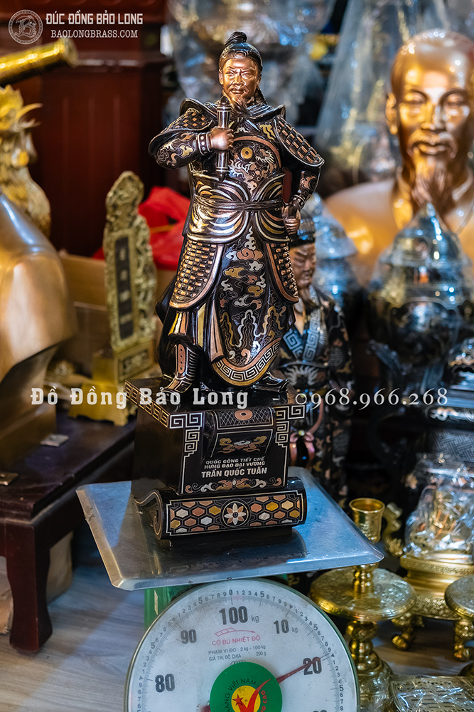tượng đồng Trần Quốc Tuấn bệ thuyền khảm tam khí cao 61cm