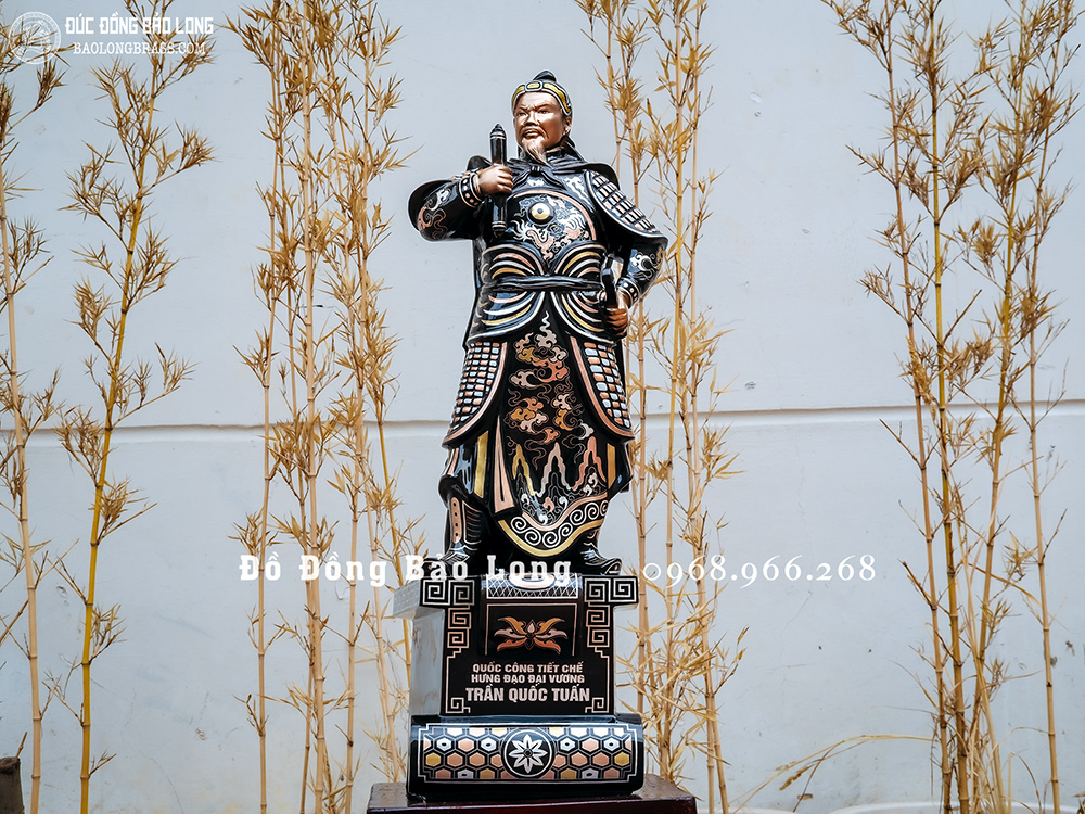 Tượng Trần Hưng Đạo bệ thuyền bằng đồng khảm tam khí cao 61cm