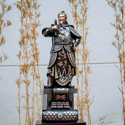 Tượng Đồng Trần Hưng Đạo Đứng Bệ Thuyền Khảm Tam Khí Cao 61Cm
