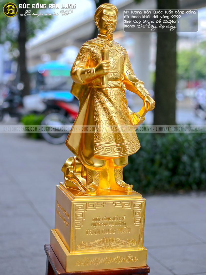 tượng Trần Hưng Đạo bằng đồng cao 69cm dát vàng 9999