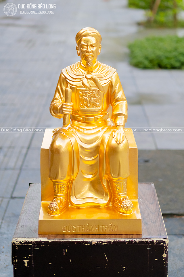 Tượng Đức Thánh Trần Triều Ngồi Bằng Đồng Đỏ Dát Vàng 9999 Cao 50Cm
